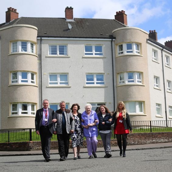 Residents from Larchgrove celebrate five-star rating